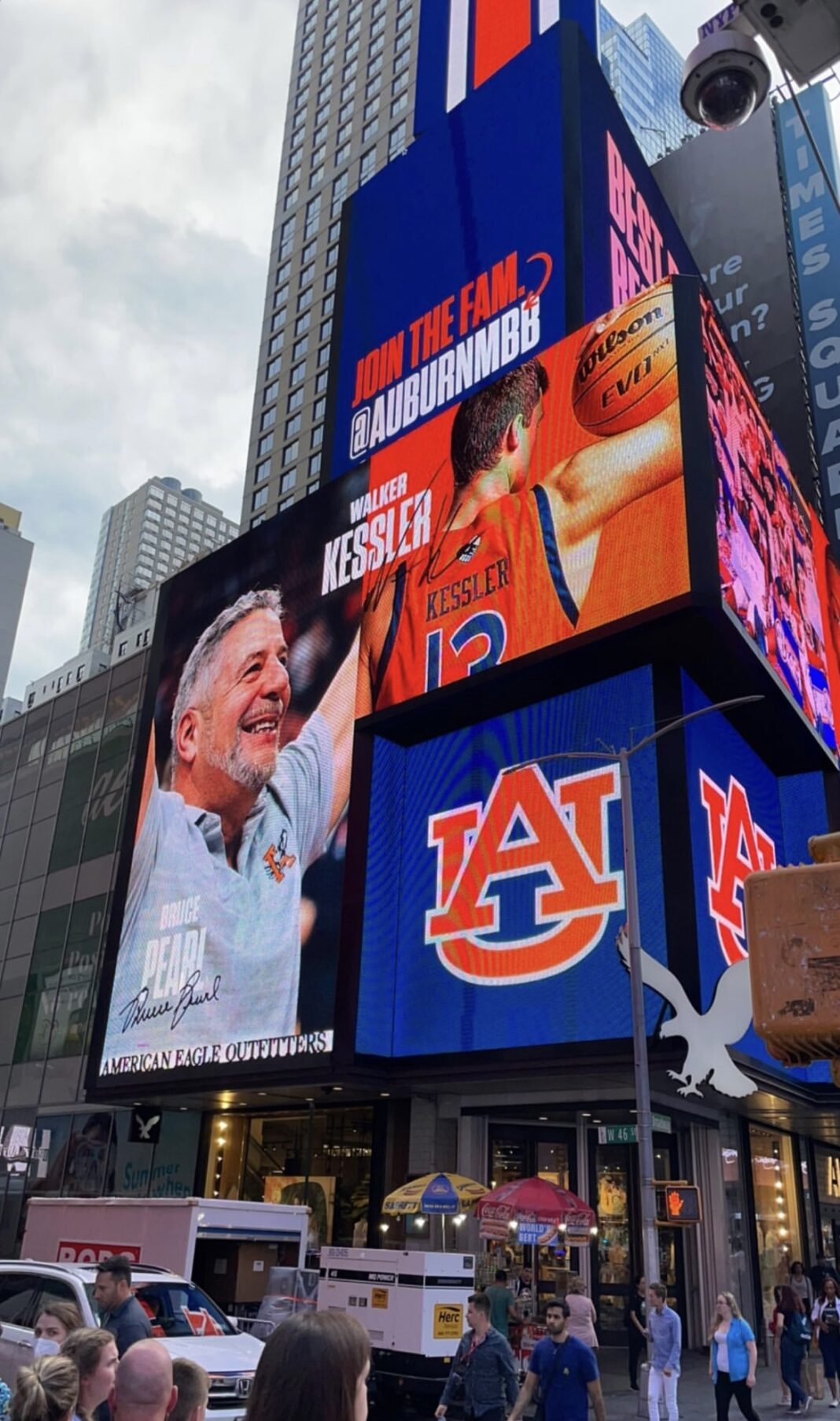 PHOTO: Auburn Basketball featured in Times Square on NBA Draft Night 2022